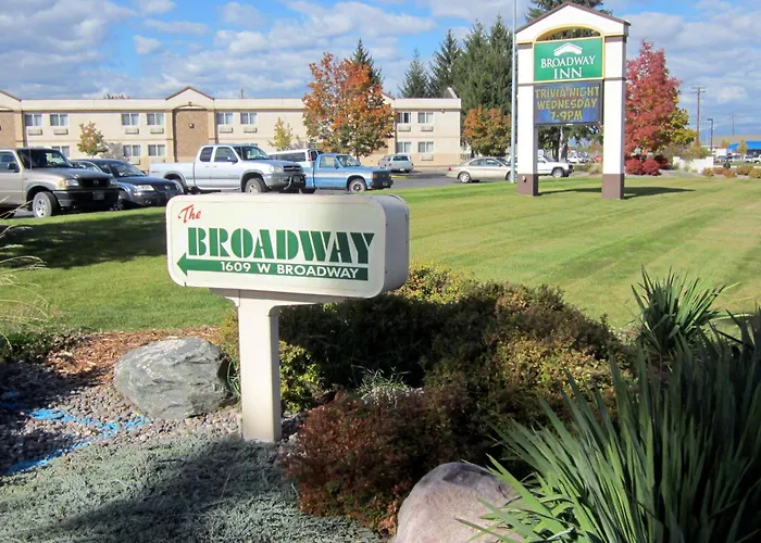 Casino hotel: Broadway Inn Conference Center